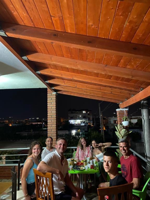 Arlind'S Apartaments Vlore Bagian luar foto