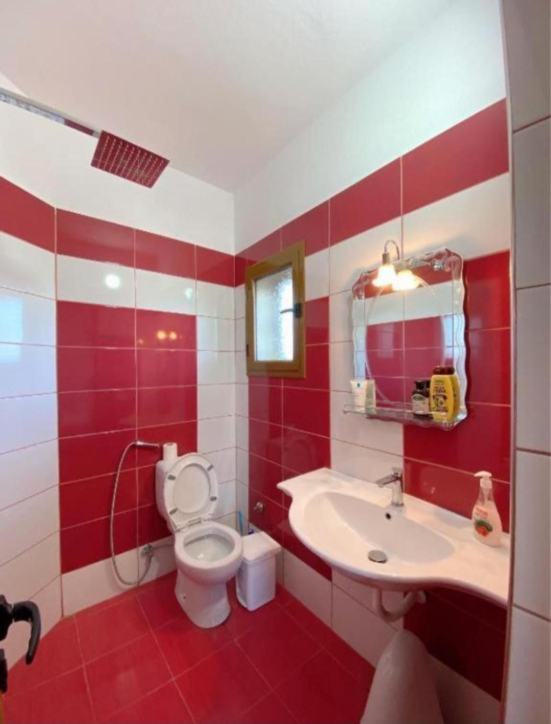Arlind'S Apartaments Vlore Bagian luar foto