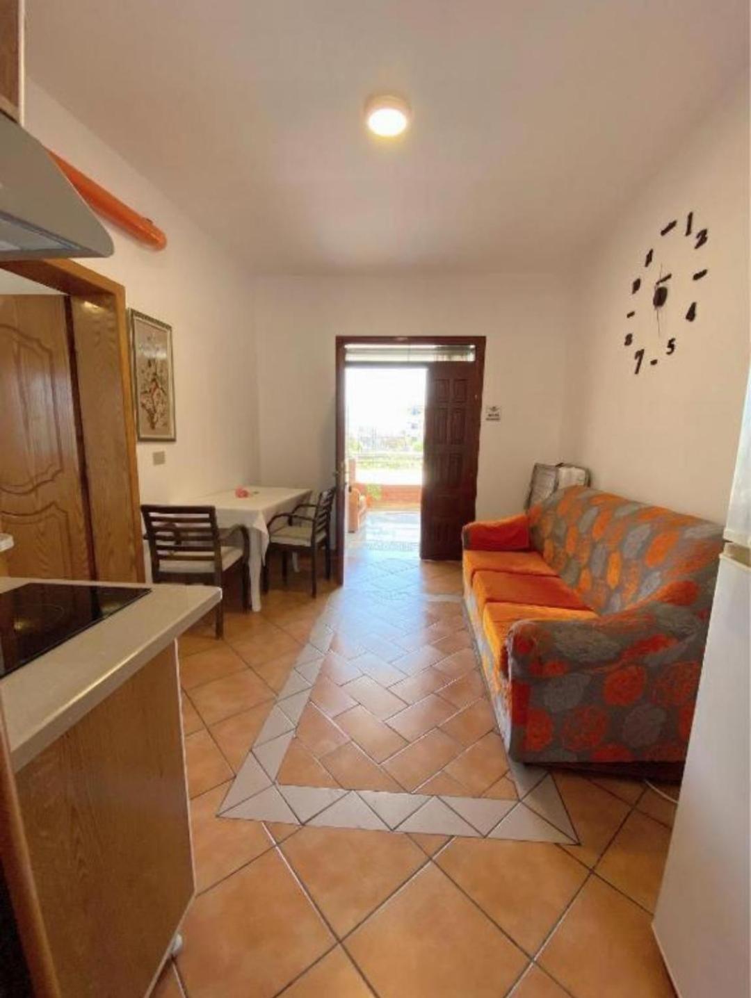 Arlind'S Apartaments Vlore Bagian luar foto