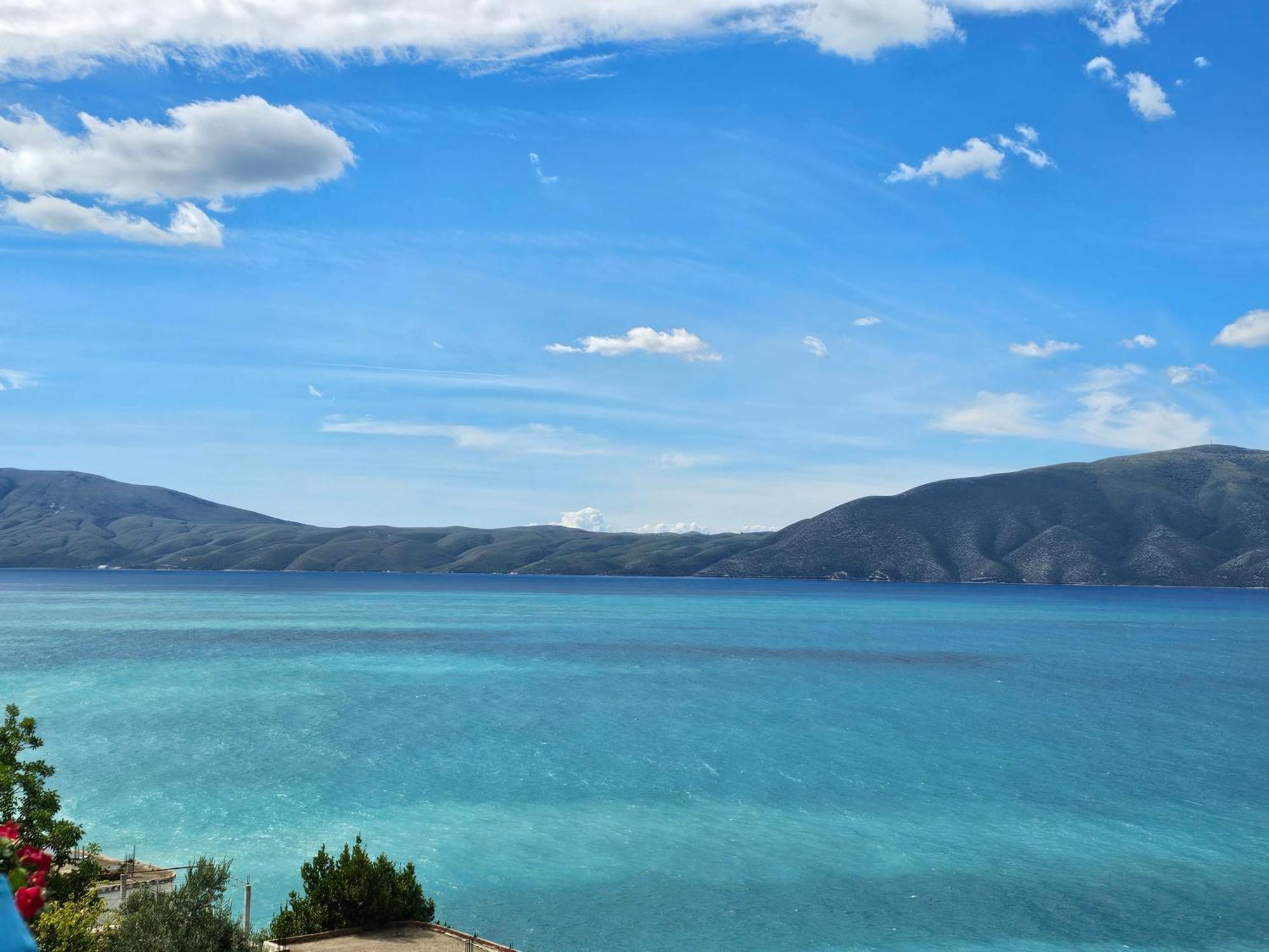 Arlind'S Apartaments Vlore Bagian luar foto